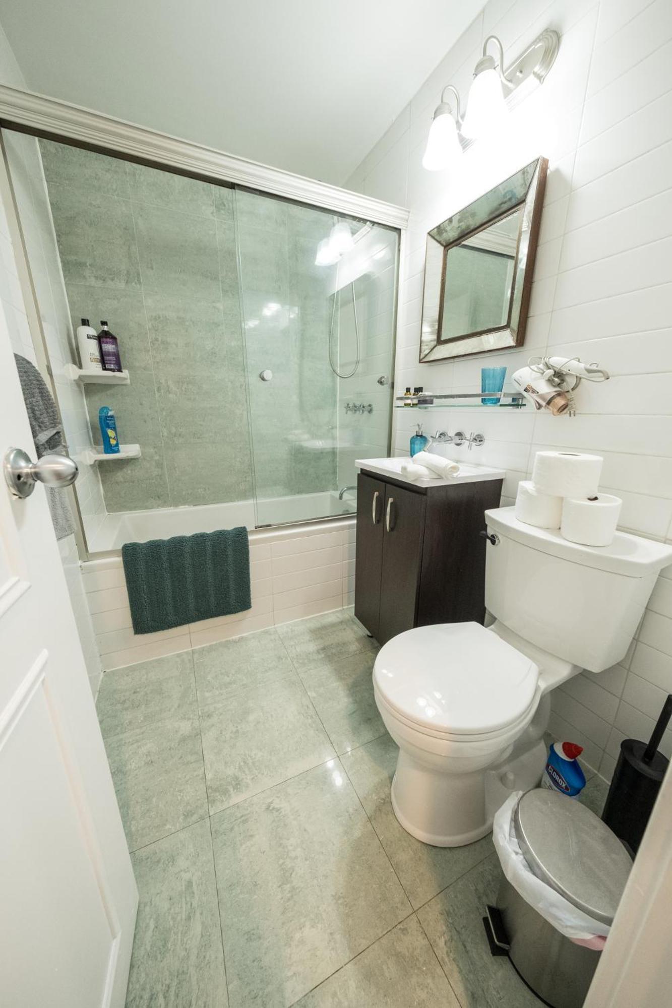 Appartamento Spacious 4br 2ba With Private Outdoor Space Uws *